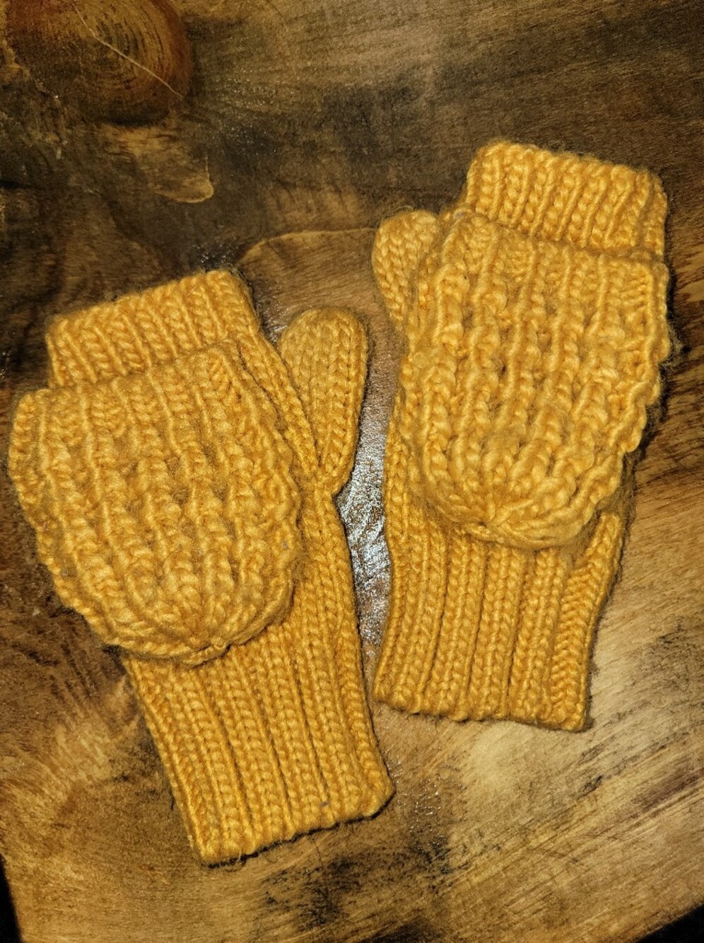 Women's Chunky Knit Mustard Yellow Mittens